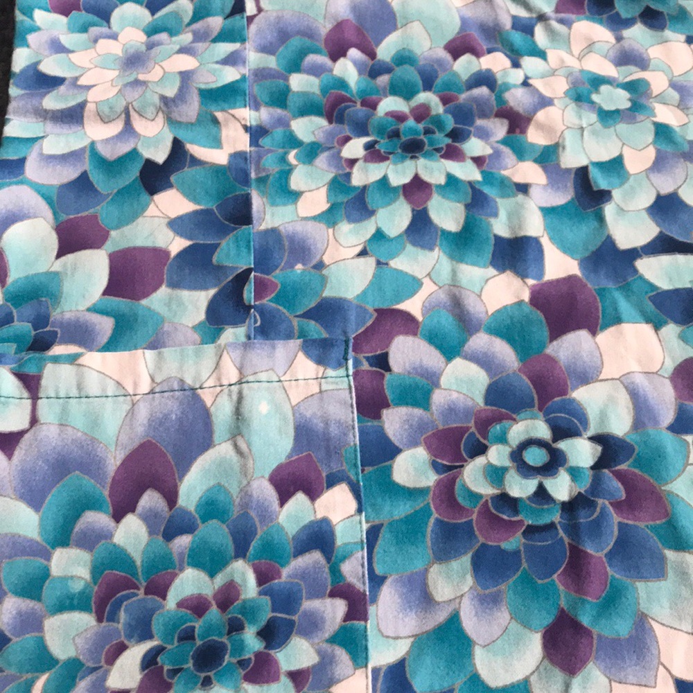 Scrub tops! - Picture 5 of 5